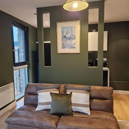 Stylish Hippodrome Sleeps 6 * Birmingham