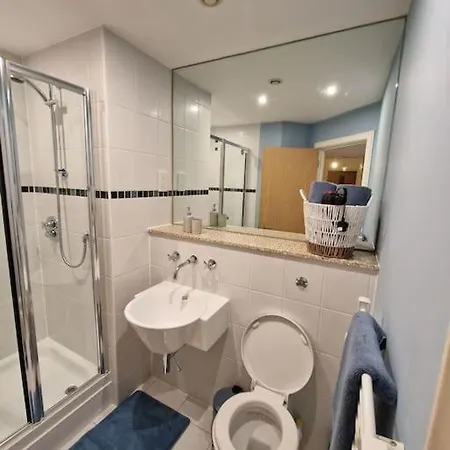 Stylish Hippodrome Sleeps 6 Birmingham