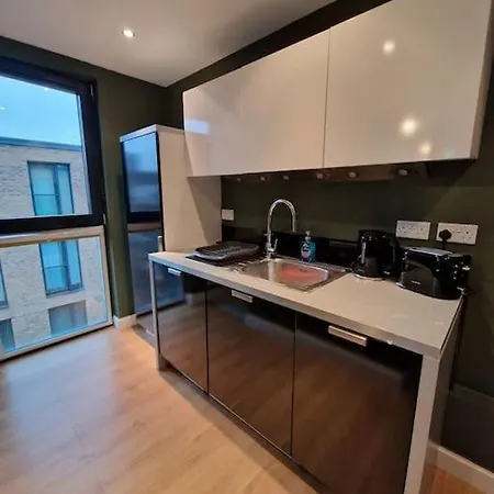 Stylish Hippodrome Sleeps 6 Apartment