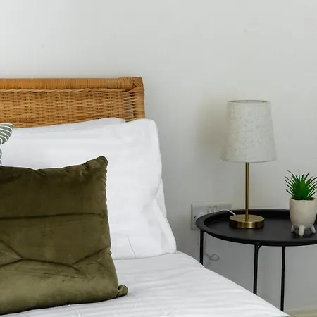 Apartment Stylish Hippodrome Sleeps 6 Birmingham