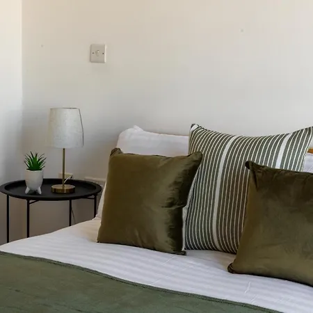 Stylish Hippodrome Sleeps 6 * Birmingham